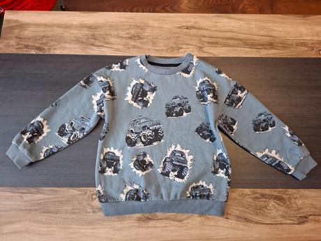 Mikina s monstertuckom, tesco,122