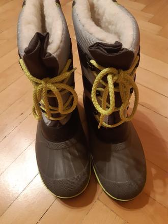 Nové nenosené snehule, 31