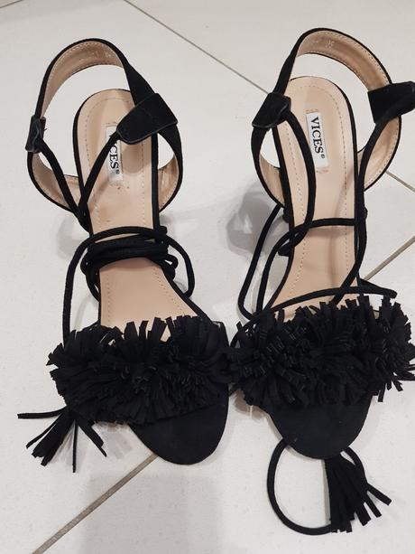 Aquazzura na zaviazanie okolo nohy, 39