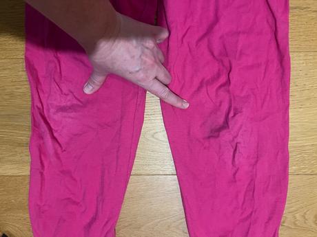 Dievcenske pyzamo, 140