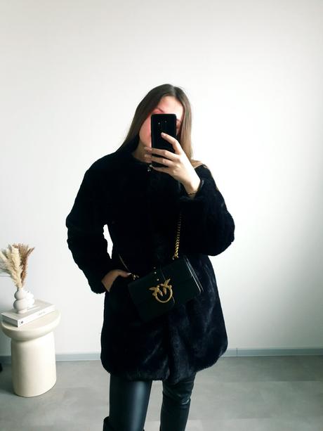 Čierny kožúšok 40, 40