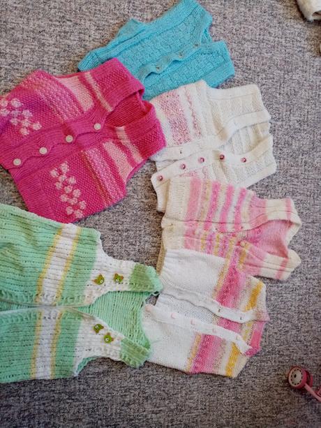 Strikovane vesticky, 104