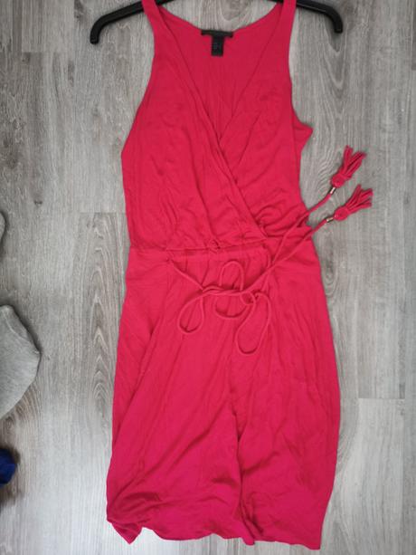 Krásne šaty veľ. s/m, s