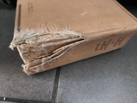 Slovník - anglický, nemecký a taliansky,