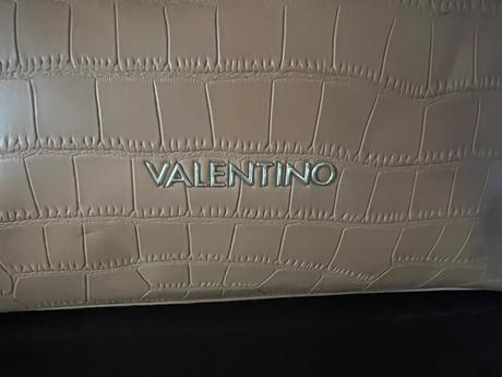 Krasna kabelka na rameno valentino, valentino