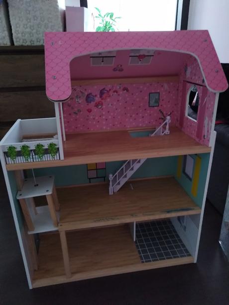 Drevený obcho-divadlo, domček pre bábiky, odrážadl, 