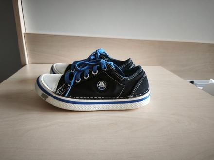 Tenisky j2, crocs,33