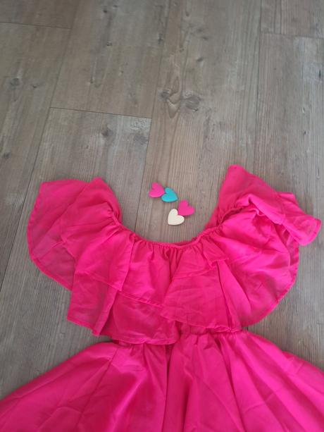 Saty barbie pink s volanikmi, m / s