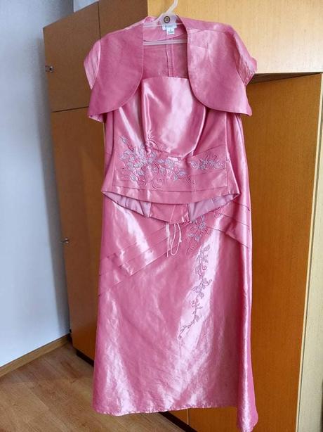 Spoločenské šaty, m