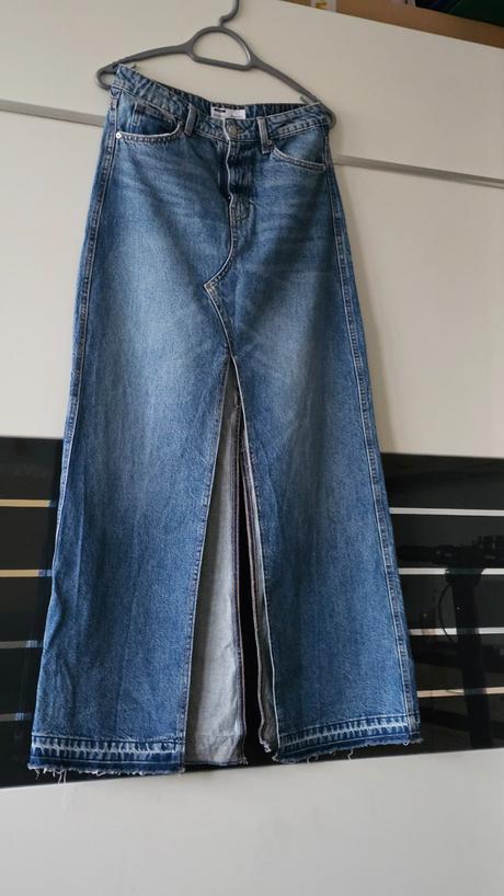 Riflová sukňa, bershka,m