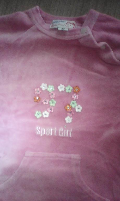 Zamatová mikinka, 92