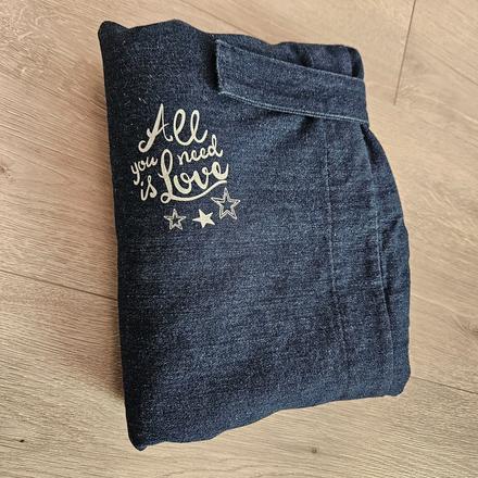 Cestovná prebaľovacia podložka z rifloviny,