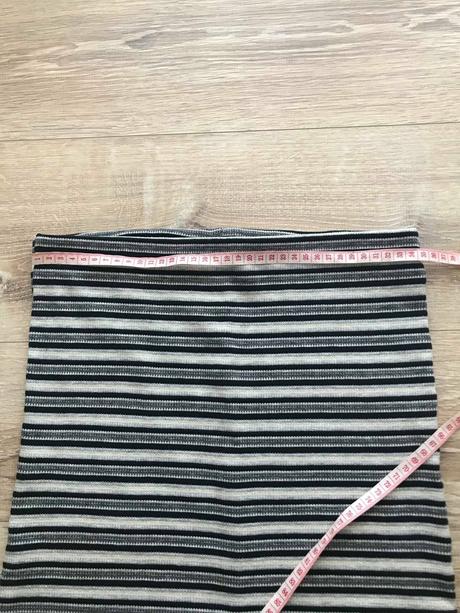 Elastická sukňa, stradivarius,s