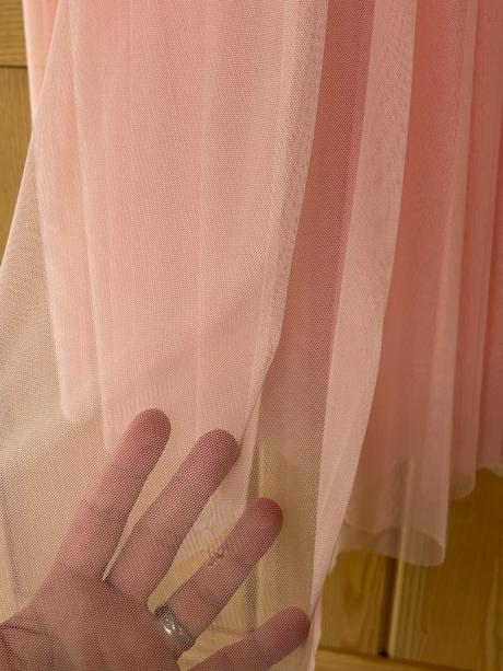 Spoločenské/večerné šaty, 44