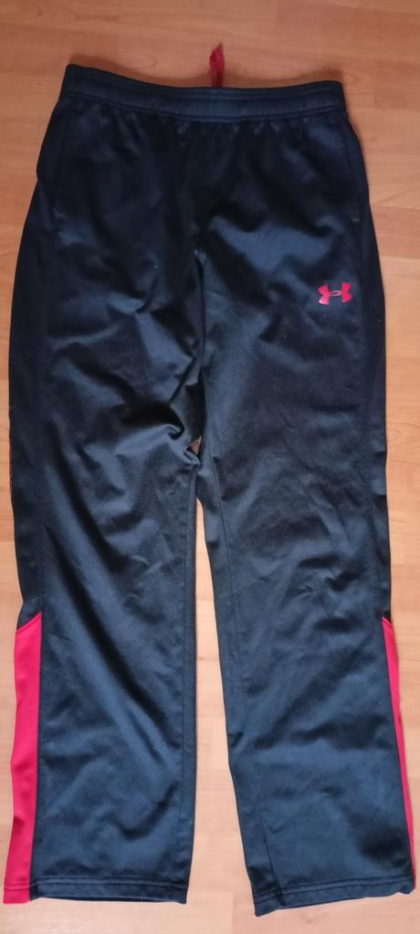 Tepláky under armour č.150, under armour,152