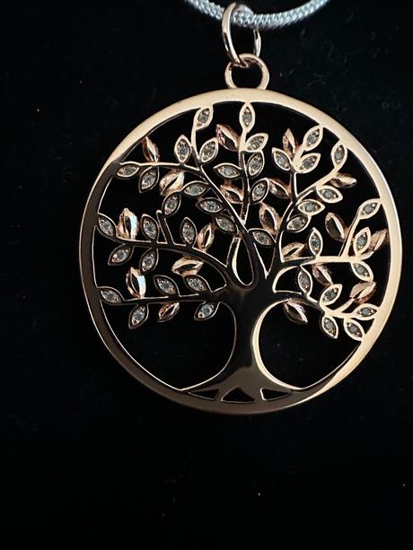 Nádherný prívesok strom života s kamienkami, 