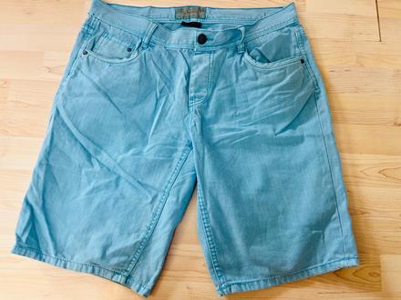 Panske kratasy, chapter young,l