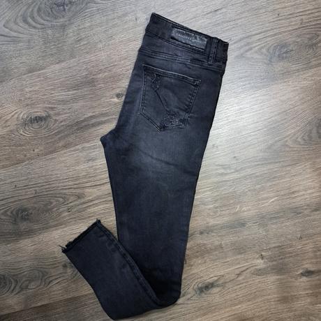 Roztrhané skinny rifle, calliope,m