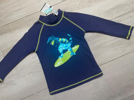 Uv tričko s dinom, 98