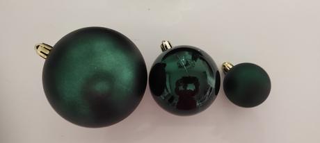Vianočné gule smaragdové, 