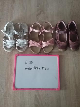 Sandálky, 30