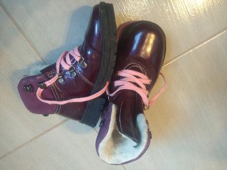 Dievčenské čižmy, 28