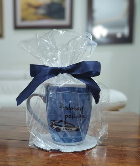 Hrnček - predpisový policajt, 