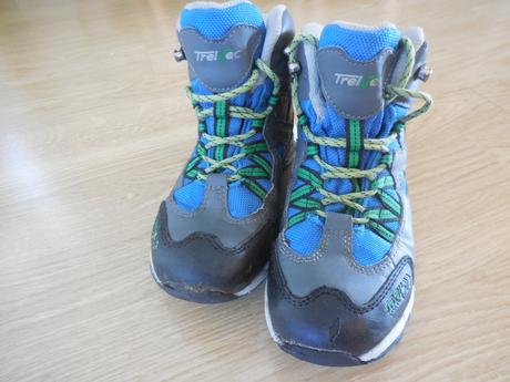 Trekové topánky, 31