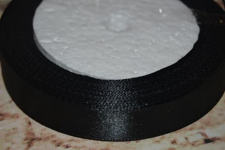 Čierna stuha dekoračná 1,5cm,