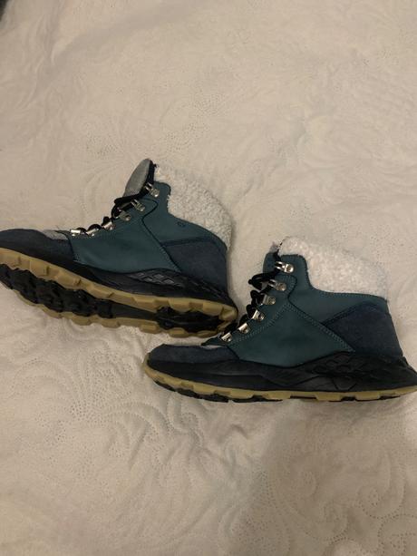 Topanky, reserved,36