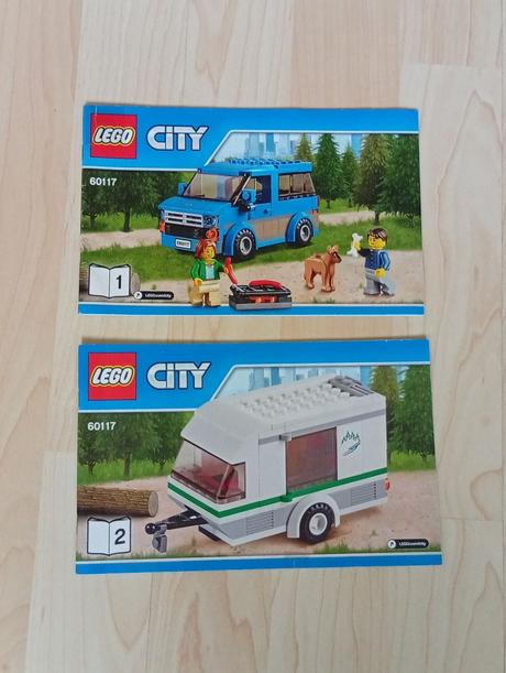 Lego 60117 dodávka a karavan, 