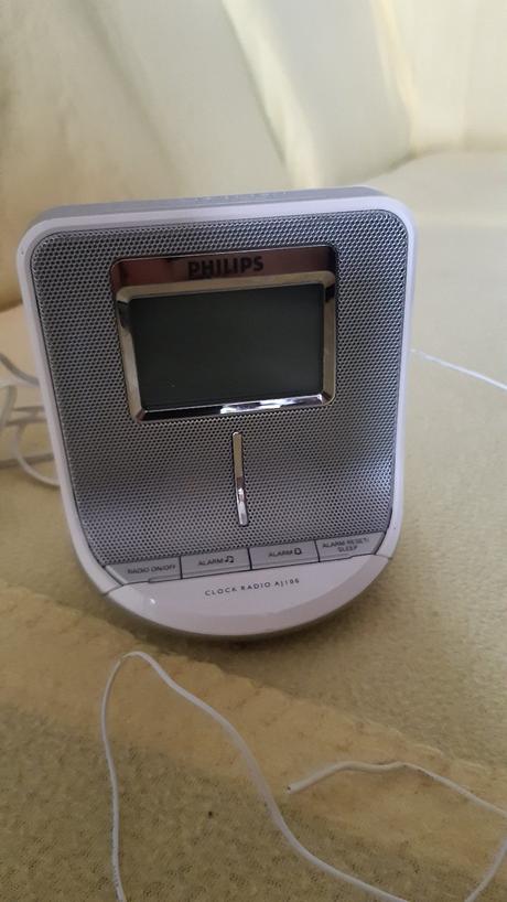 Predám radio philips s budikom funkčné., philips