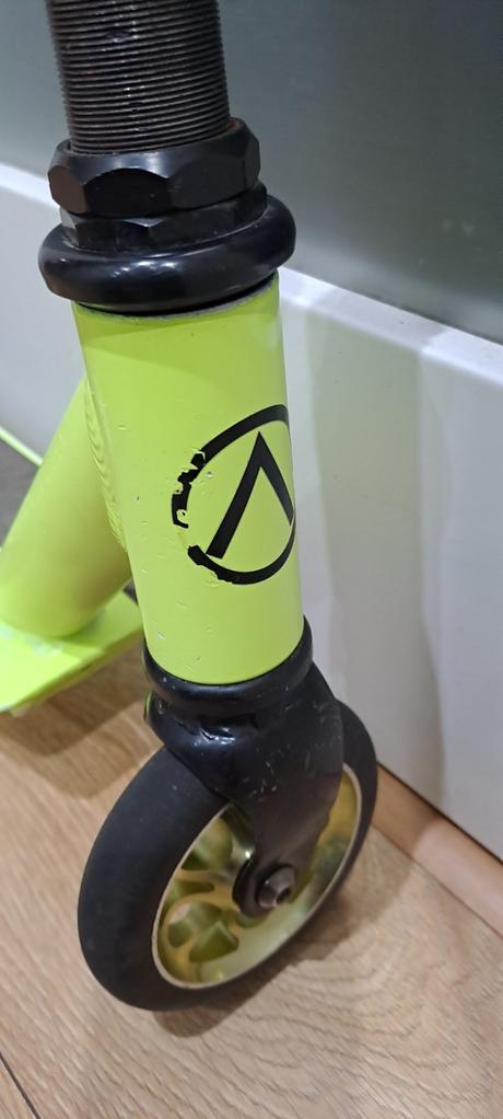 Kolobežka spartan na skákanie, 