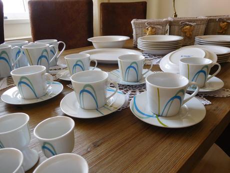 Porcelánová sada na čajík+kapučíno+kávičku-nová, 