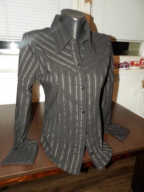 Elastická čierna košeľa m, m