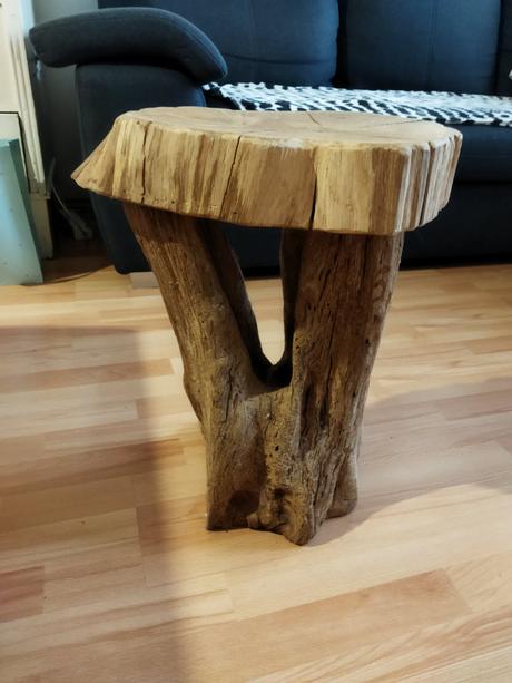 Taburetka z dubového dreva,