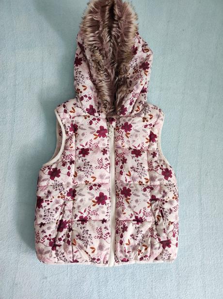 Vyteplená vesta s kožušinkou veľ. 110, 110
