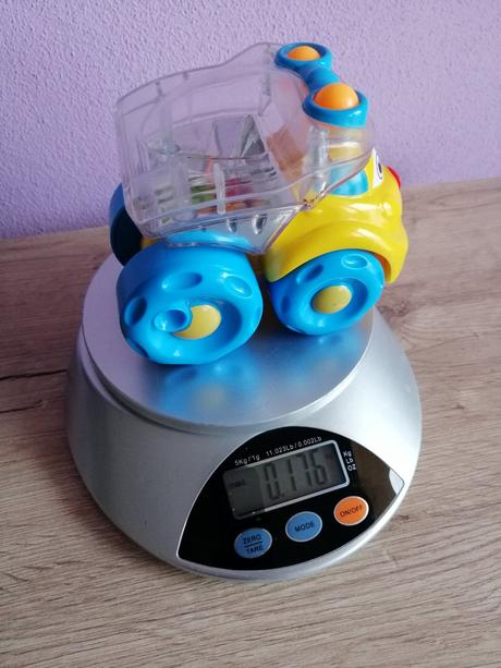 Autíčko fisher price,