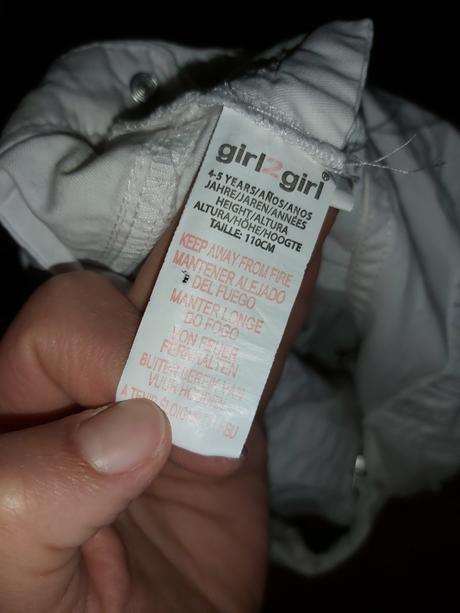 Kratasy na traky, girl2girl,110