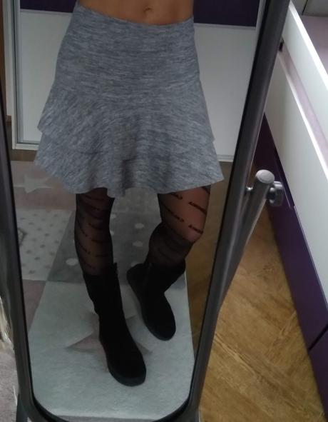 Áčková volánová sukňa, reserved,36