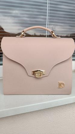 Kabelka dajana rodriguez, dajana rodriguez