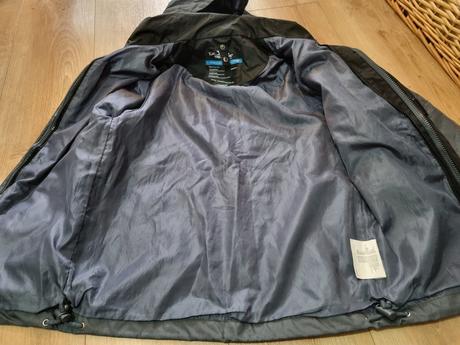 Prechodna bunda, 140