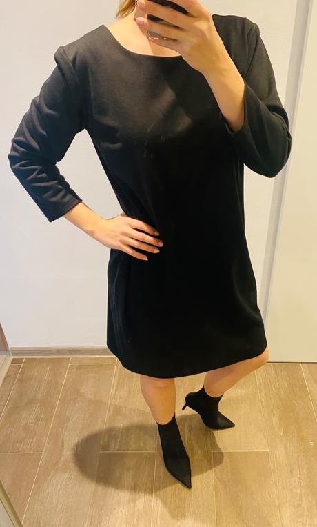 Elegantne čierne šaty, 48