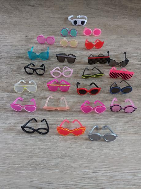 Bábika lol aj s oblečením a doplnkami, 