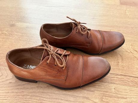 Kožené topánky, 33
