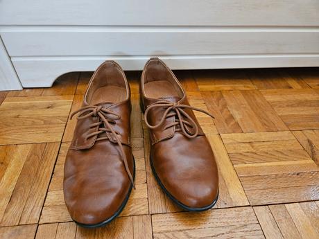 Predam spolocensky oblek pre chlapca na 1.sv.priji, 140