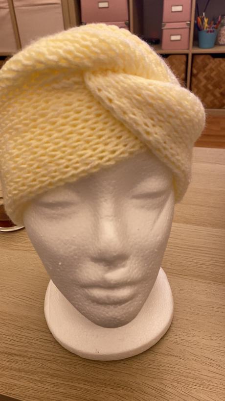 Čelenky - pletené, <50