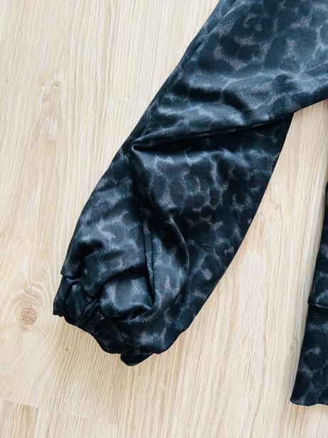 Krásny komplet nohavíc a mikiny značky f&f, f&f,m