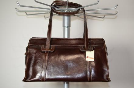 Kožená kabelka, 