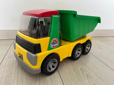 Bruder pre najmensich, 